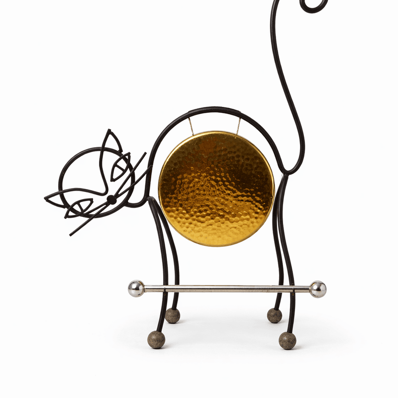 String katt, Ystad Metall. Gong-gong