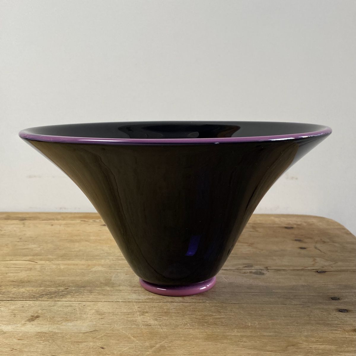 Inger Magnus, Hadeland Glassverk, signert