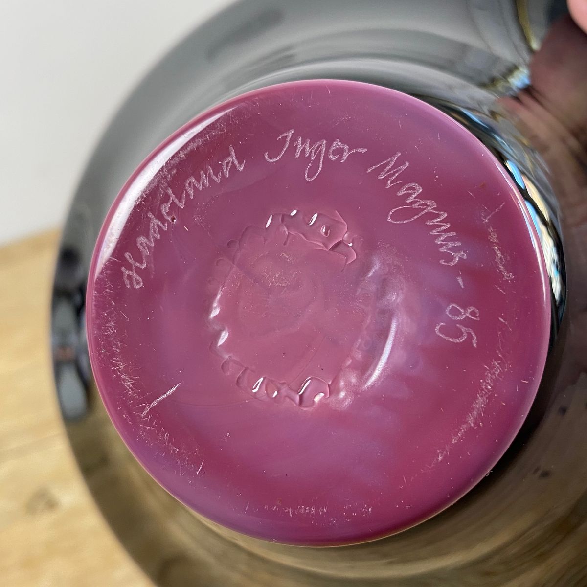 Inger Magnus, Hadeland Glassverk, signert