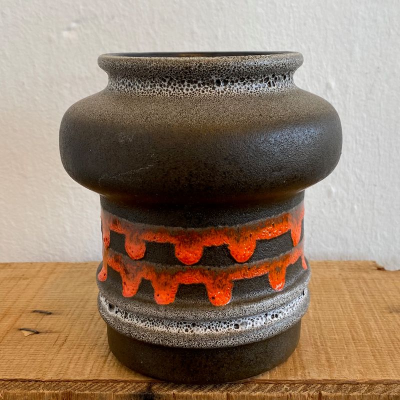 Vase, brun og oransje